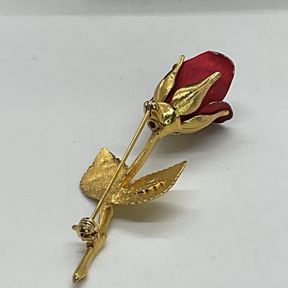 Vintage Giovanni Gold Toned and Red Rose Brooch